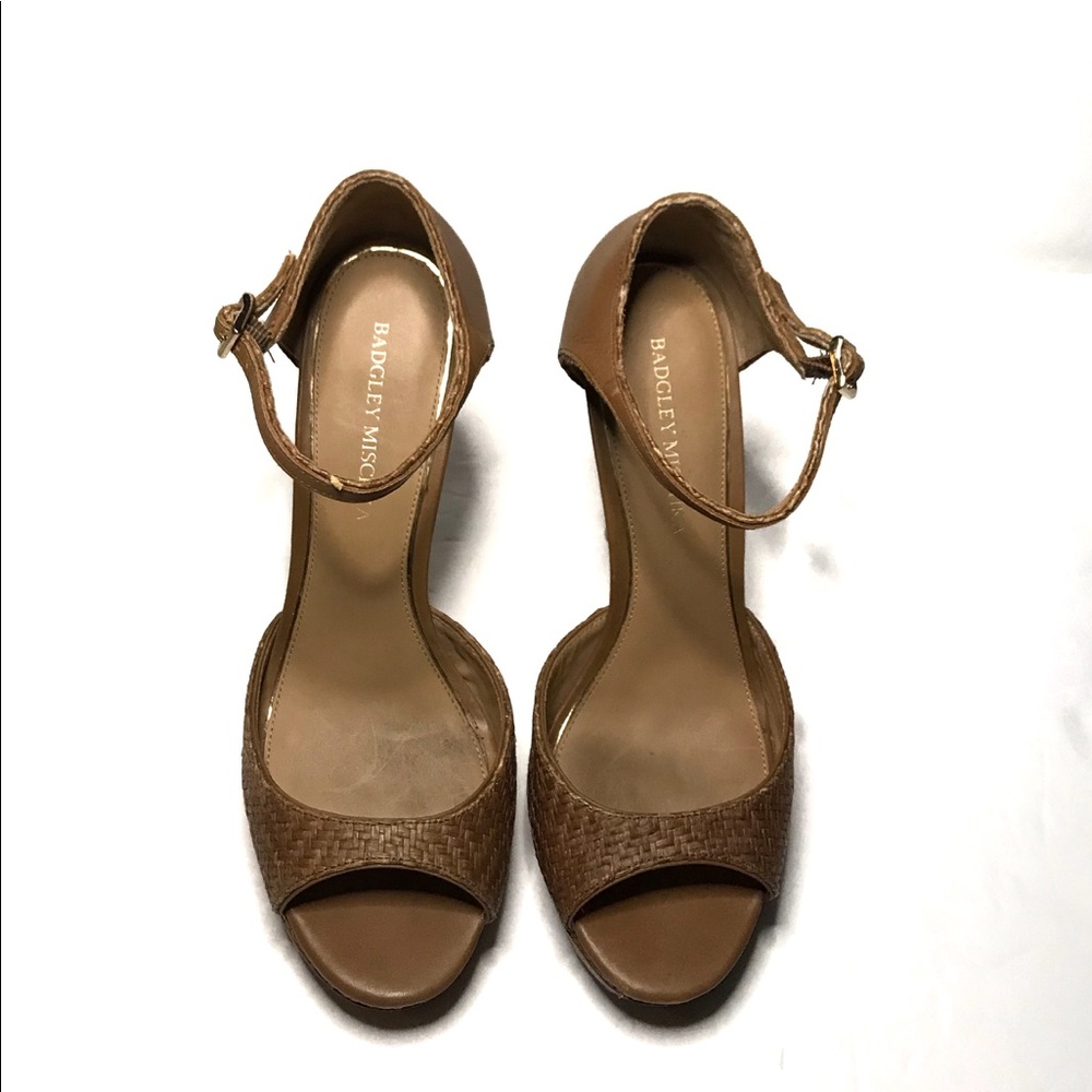 Badgley Mischka Women's Platform Pump Size 9M
